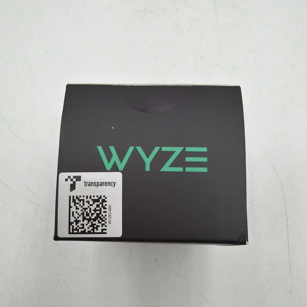 Wyze Cam V4 2.5K Color Night Vision Indoor/Outdoor Black Google Alexa